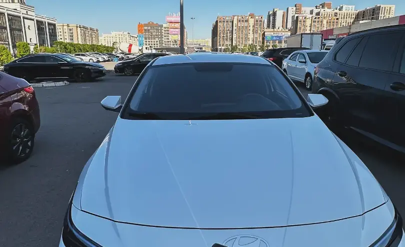 Hyundai Elantra 2024 года за 9 500 000 тг. в Астана