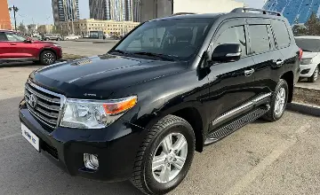 Toyota Land Cruiser 2015 года за 28 000 000 тг. в Астана фото 1