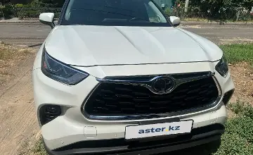 Toyota Highlander 2023 года за 28 000 000 тг. в Алматы фото 2