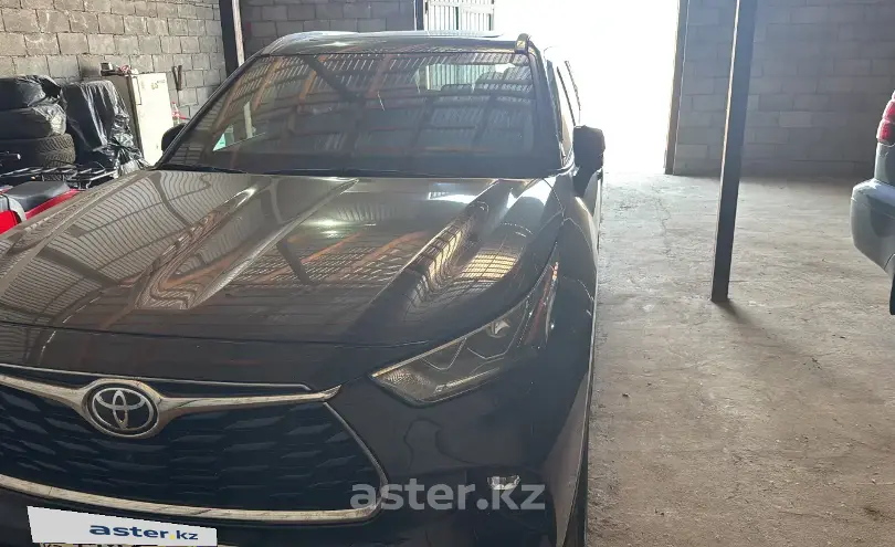 Toyota Highlander 2022 года за 28 000 000 тг. в Алматы