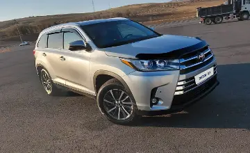 Toyota Highlander 2019 года за 16 000 000 тг. в Алматы фото 2