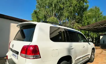 Toyota Land Cruiser 2008 года за 17 000 000 тг. в Караганда