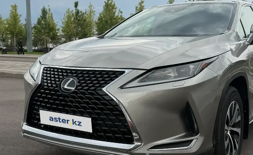 Lexus RX 2022 года за 25 000 000 тг. в Астана