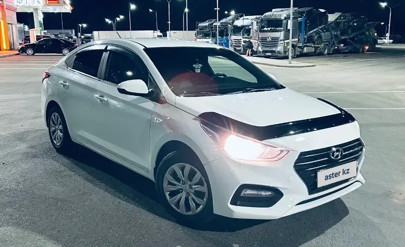 Hyundai Solaris 2020 года за 6 700 000 тг. в Атырау