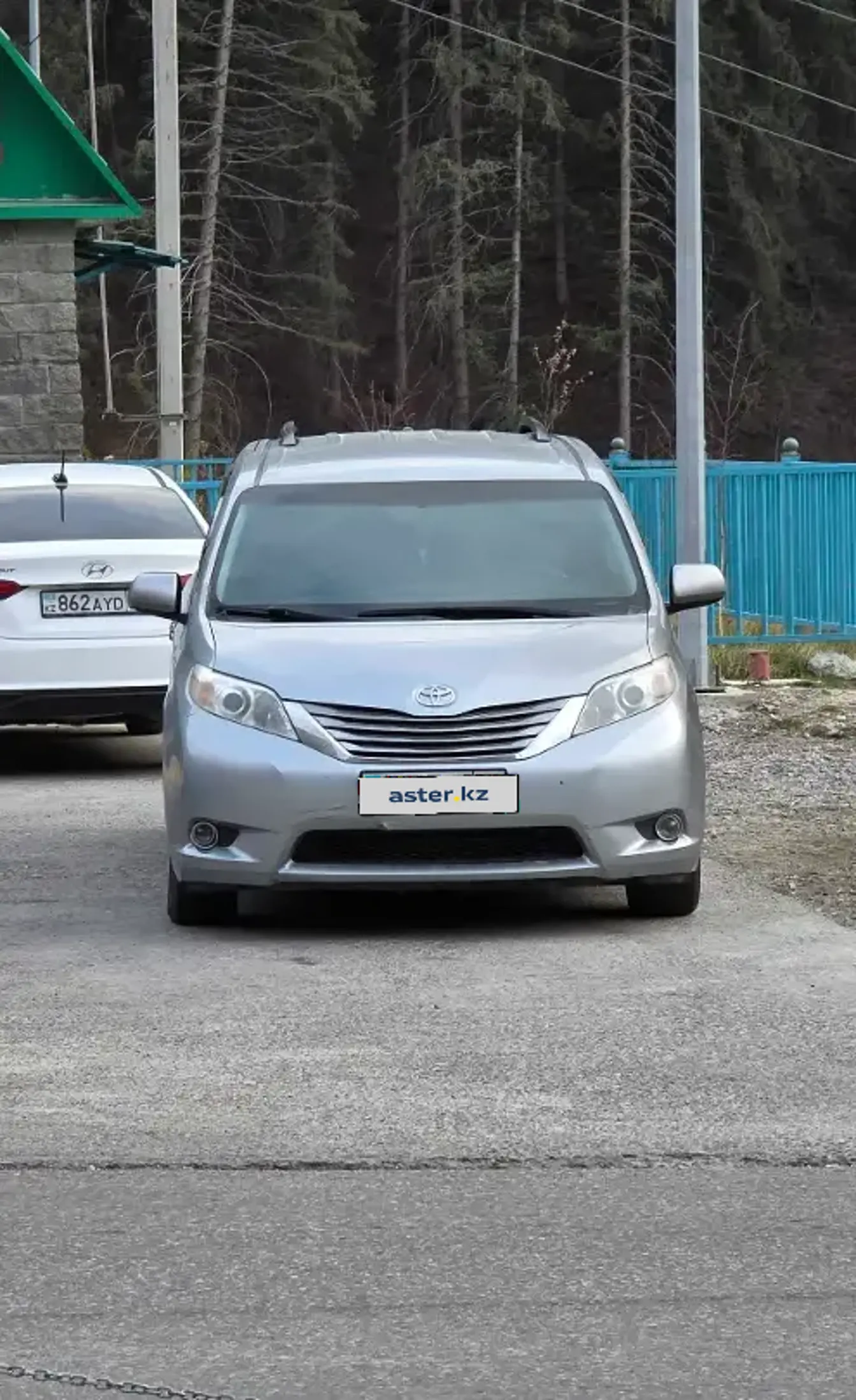 Toyota Sienna 2016 года за 17 000 000 тг. в Алматы фото 1