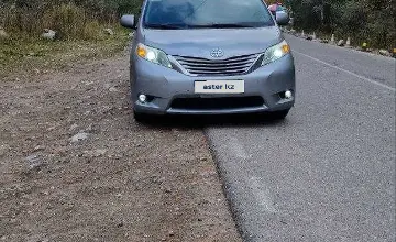 Toyota Sienna 2016 года за 17 000 000 тг. в Алматы фото 3