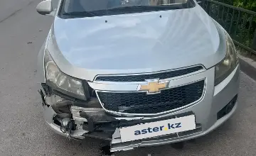 Chevrolet Cruze 2011 года за 2 700 000 тг. в Астана фото 4