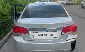 Chevrolet Cruze 2011 года за 2 700 000 тг. в Астана фото 1