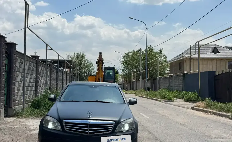 Mercedes-Benz C-Класс 2008 года за 3 500 000 тг. в Алматы