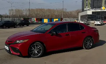 Toyota Camry 2021 года за 9 000 000 тг. в Усть-Каменогорск