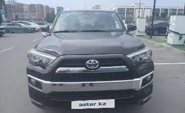 Toyota 4Runner 2017 года за 18 000 000 тг. в Астана фото 2