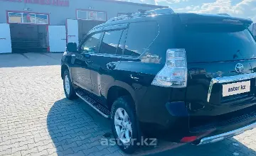Toyota Land Cruiser Prado 2012 года за 15 000 000 тг. в Актобе фото 4