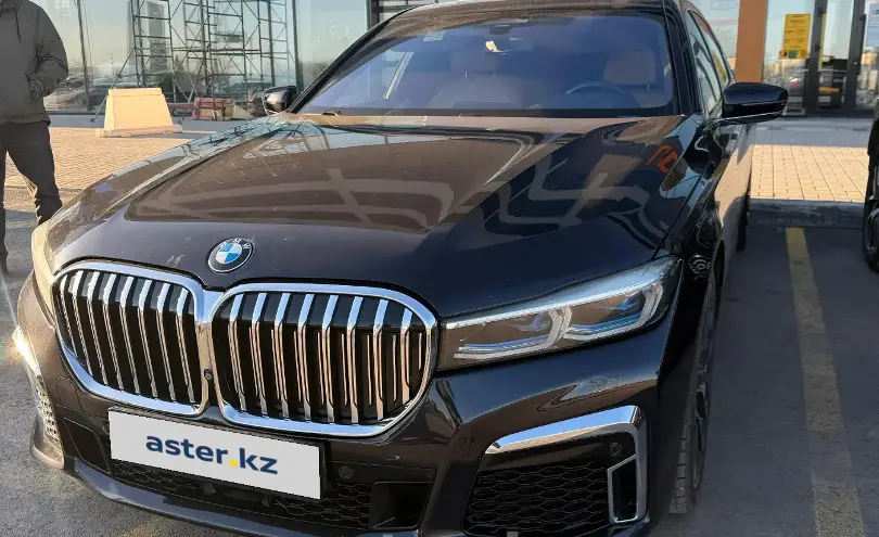 BMW 7 серии 2019 года за 27 000 000 тг. в Астана