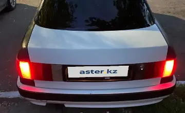 Audi 80 1993 года за 800 000 тг. в Астана фото 4