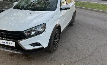 LADA (ВАЗ) Vesta 2018 года за 4 800 000 тг. в Астана фото 2