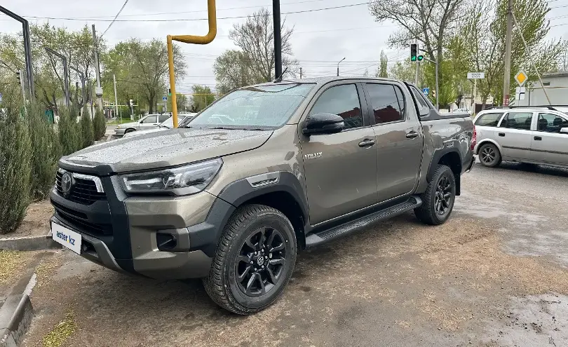 Toyota Hilux 2022 года за 27 000 000 тг. в Уральск