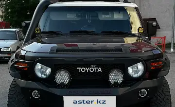 Toyota FJ Cruiser 2007 года за 14 000 000 тг. в Алматы фото 1