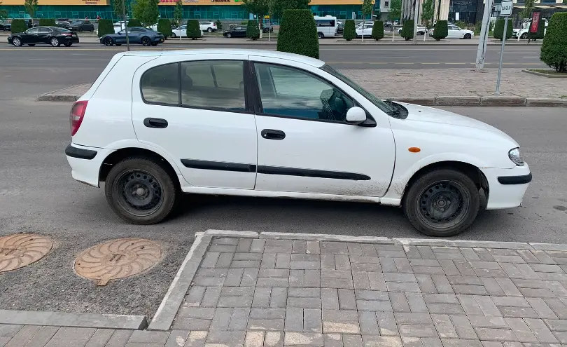 Nissan Almera 2000 года за 1 100 000 тг. в Астана фото 2