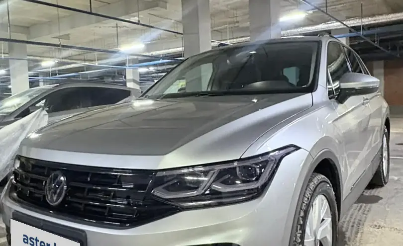 Volkswagen Tiguan 2021 года за 15 000 000 тг. в Астана