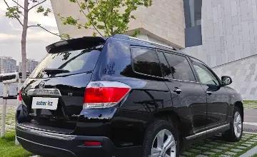 Toyota Highlander 2013 года за 12 800 000 тг. в Алматы фото 4