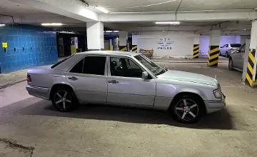 Mercedes-Benz E-Класс 1994 года за 2 300 000 тг. в Астана