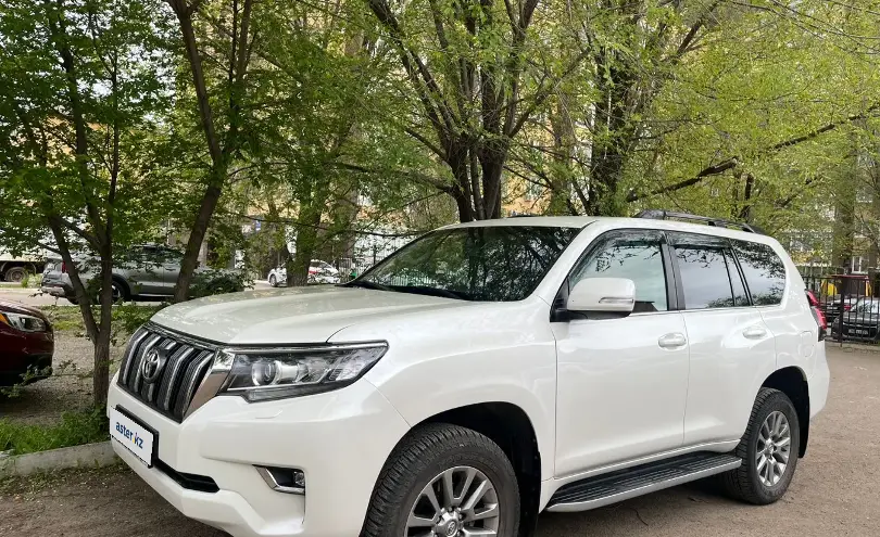 Toyota Land Cruiser Prado 2017 года за 20 500 000 тг. в Уральск