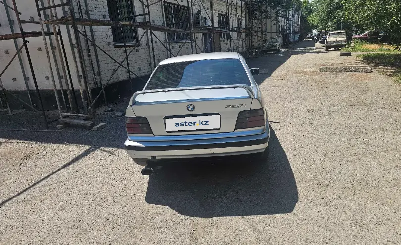 BMW 3 серии 1994 года за 1 700 000 тг. в Талдыкорган фото 3