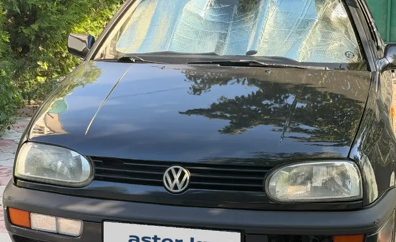 Volkswagen Golf 1993 года за 1 650 000 тг. в Алматы