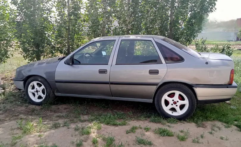 Opel Vectra 1992 года за 850 000 тг. в Актобе фото 1
