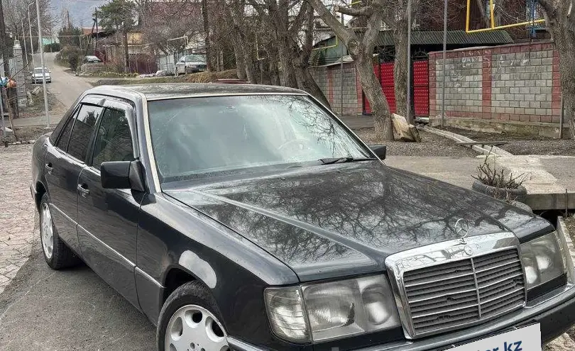 Mercedes-Benz E-Класс 1992 года за 800 000 тг. в Алматы