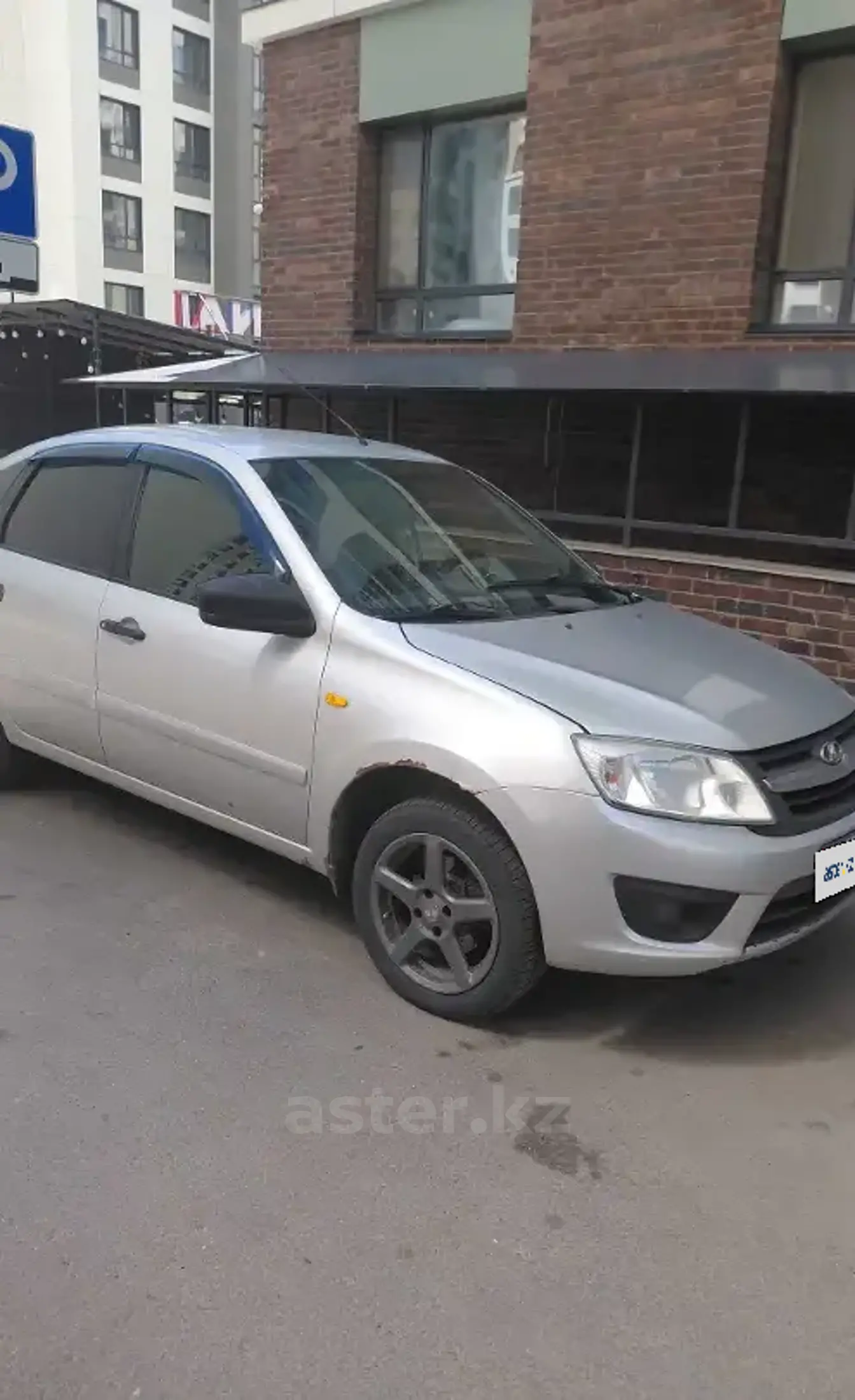 LADA (ВАЗ) Granta 2016 года за 1 900 000 тг. в Астана фото 4
