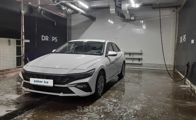 Hyundai Elantra 2024 года за 8 100 000 тг. в Астана