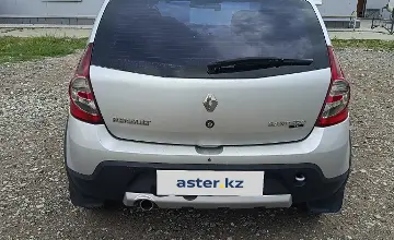 Renault Sandero 2014 года за 3 900 000 тг. в Костанай фото 3