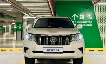 Toyota Land Cruiser Prado 2018 года за 19 900 000 тг. в Астана фото 2