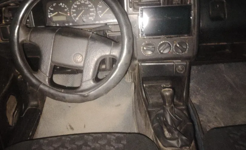 Volkswagen Passat 1993 года за 1 100 000 тг. в Карагандинская область фото 5