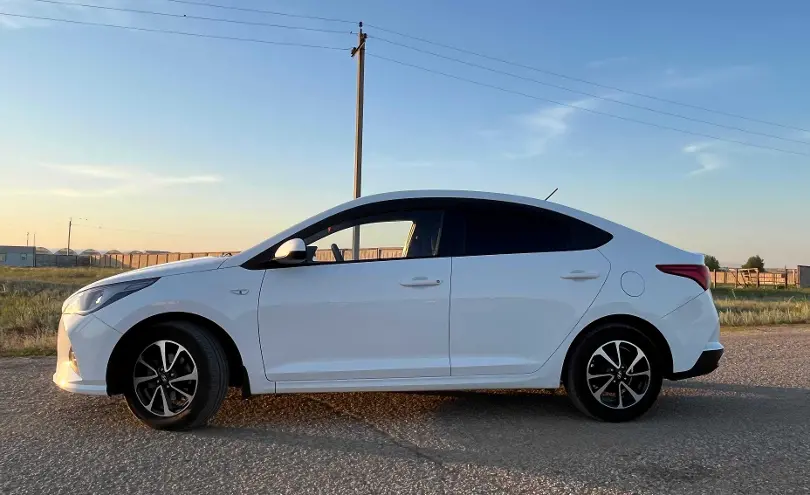 Hyundai Accent 2021 года за 7 200 000 тг. в Актюбинская область