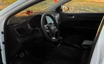 Hyundai Accent 2021 года за 7 200 000 тг. в Актюбинская область фото 2