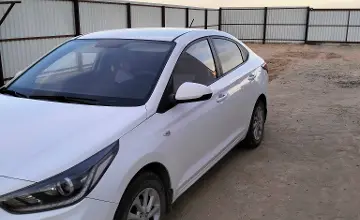 Hyundai Accent 2017 года за 6 500 000 тг. в Атырауская область фото 2
