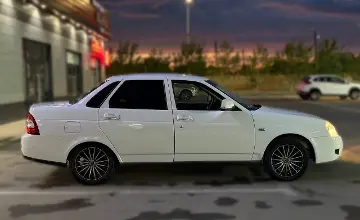 LADA (ВАЗ) Priora 2014 года за 1 700 000 тг. в Атырауская область фото 3