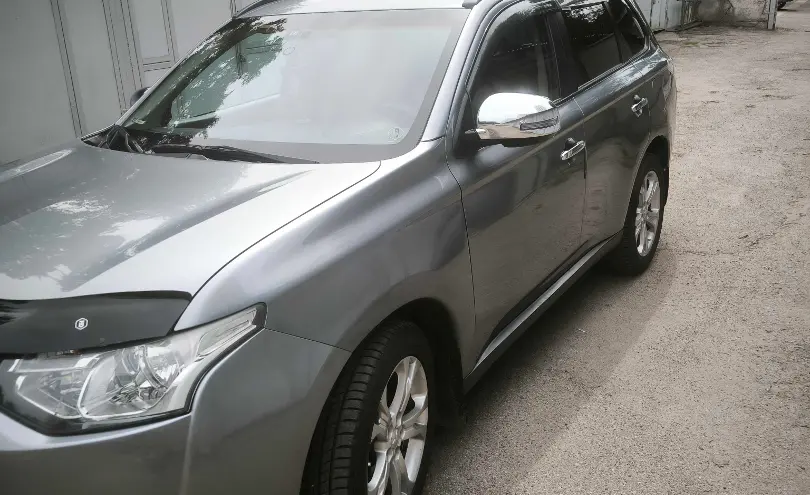 Mitsubishi Outlander 2012 года за 7 200 000 тг. в Алматы фото 2