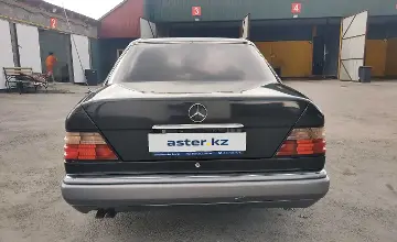 Mercedes-Benz E-Класс 1993 года за 2 800 000 тг. в Талдыкорган фото 4