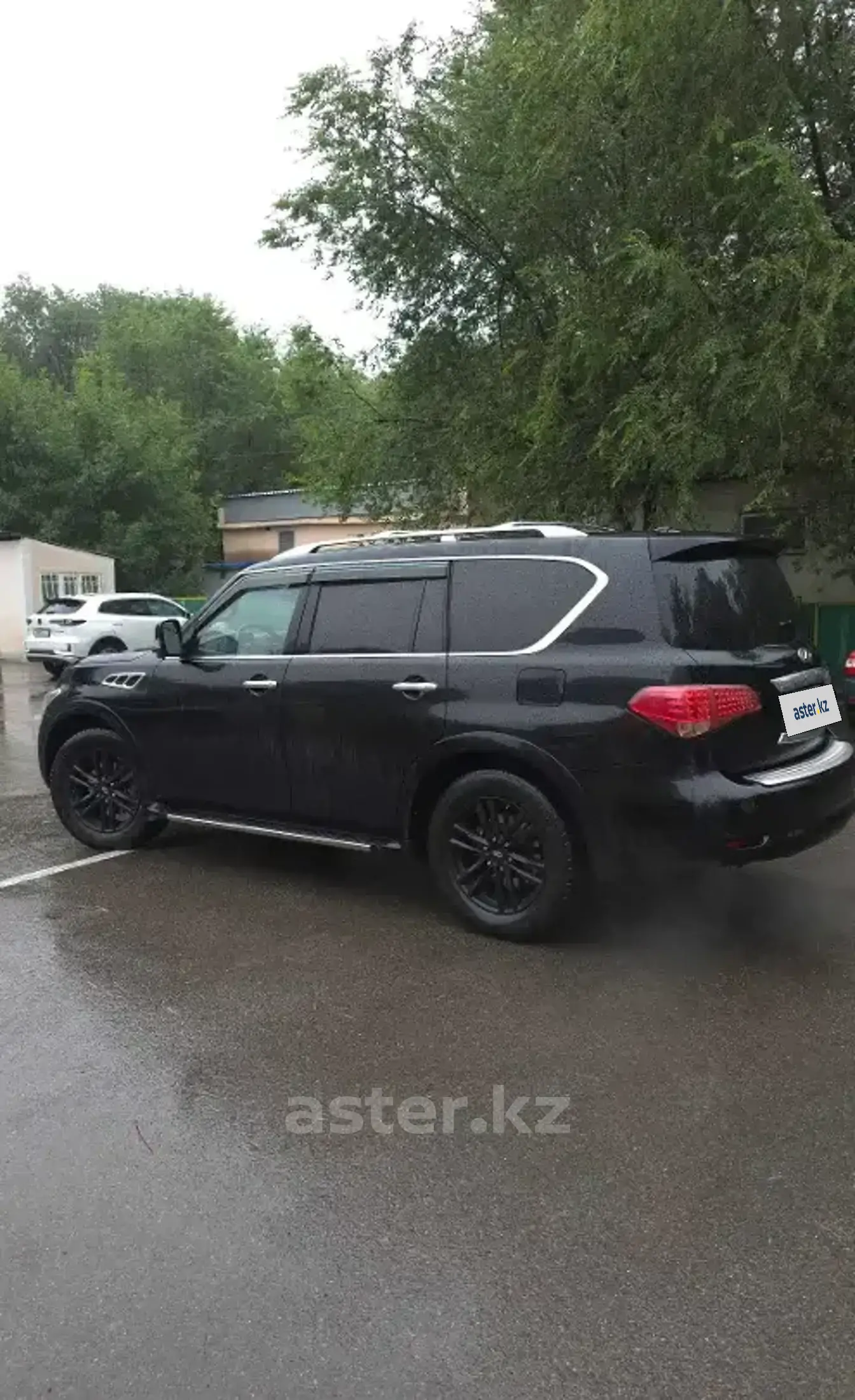 Infiniti QX56 2011 года за 9 000 000 тг. в Алматы фото 5