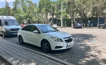 Chevrolet Cruze 2010 года за 2 500 000 тг. в Алматы фото 3