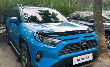 Toyota RAV4 2021 года за 14 500 000 тг. в Алматы фото 2