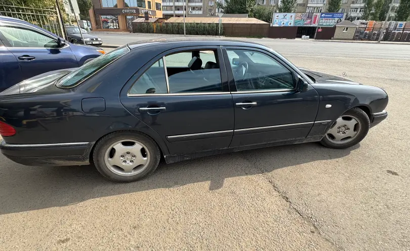 Mercedes-Benz E-Класс 1996 года за 2 600 000 тг. в Западно-Казахстанская область фото 2