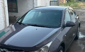 Chevrolet Cruze 2013 года за 2 900 000 тг. в Семей фото 1