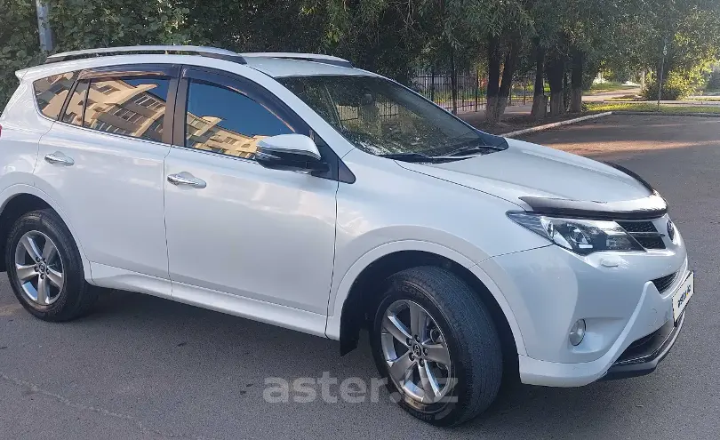 Toyota RAV4 2015 года за 9 000 000 тг. в Уральск фото 4