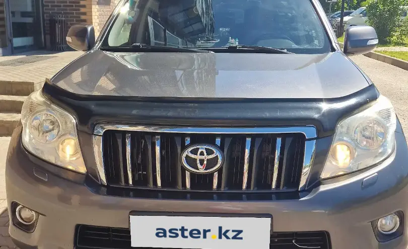 Toyota Land Cruiser Prado 2010 года за 13 200 000 тг. в Усть-Каменогорск фото 3
