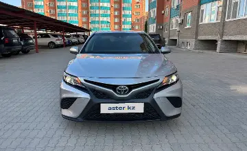 Toyota Camry 2018 года за 12 500 000 тг. в Актюбинская область фото 2