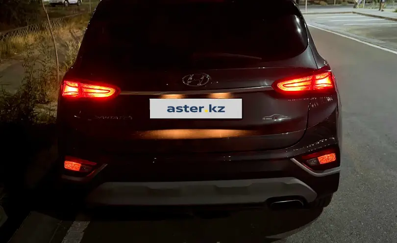 Hyundai Santa Fe 2018 года за 11 200 000 тг. в Жамбылская область